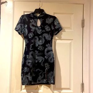 Dragon Qiaopao with Thigh Slit